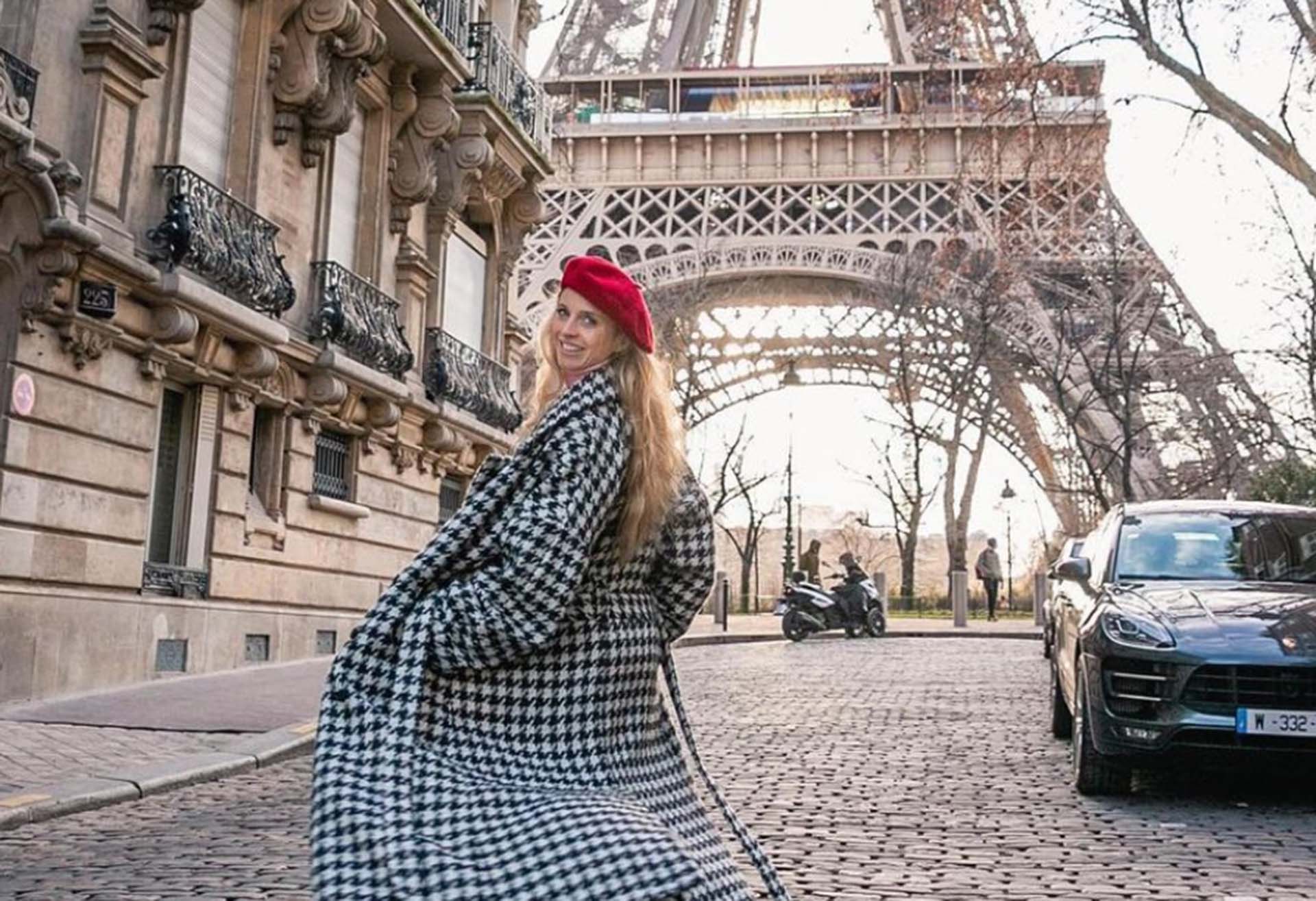 Snowflakes and Cityscapes: Parisian Landmarks Adorned in Winter’s Embrace